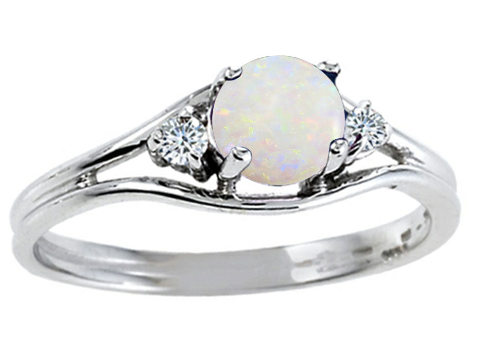 Tommaso Design Round Genuine Opal Ring