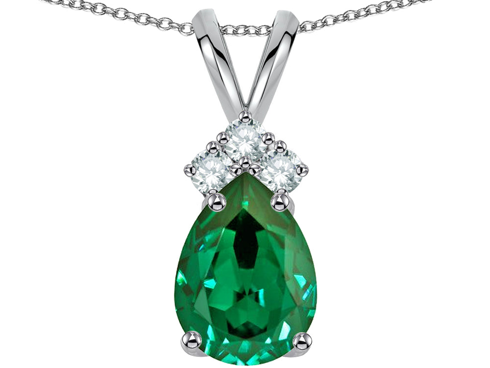 Star K™ Pear Shape 8x6mm Simulated Emerald Rabbit Ear Pendant Necklace