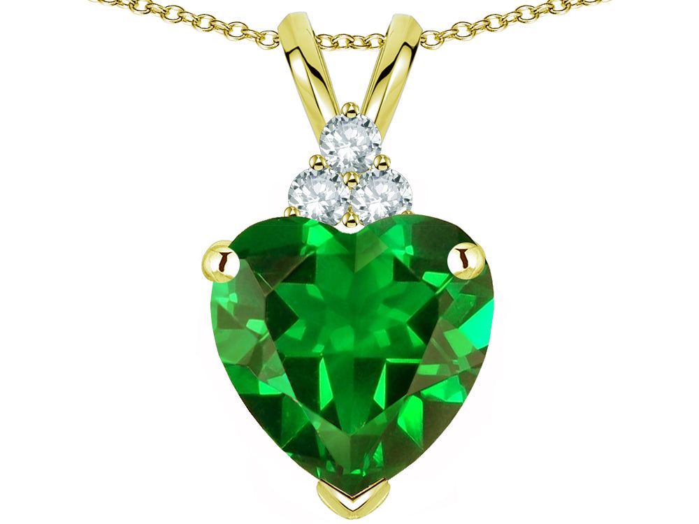Star K 8mm Heart Shape Simulated Emerald Three Stone Pendant Necklace