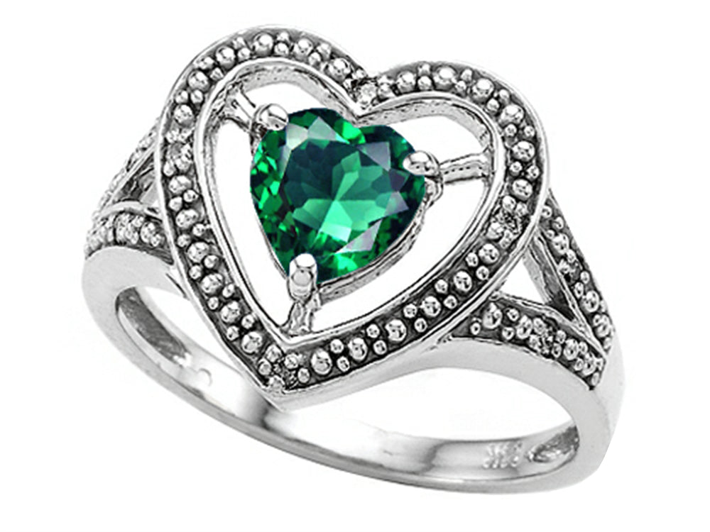 Tommaso Design Heart Shape 6mm Simulated Emerald Ring