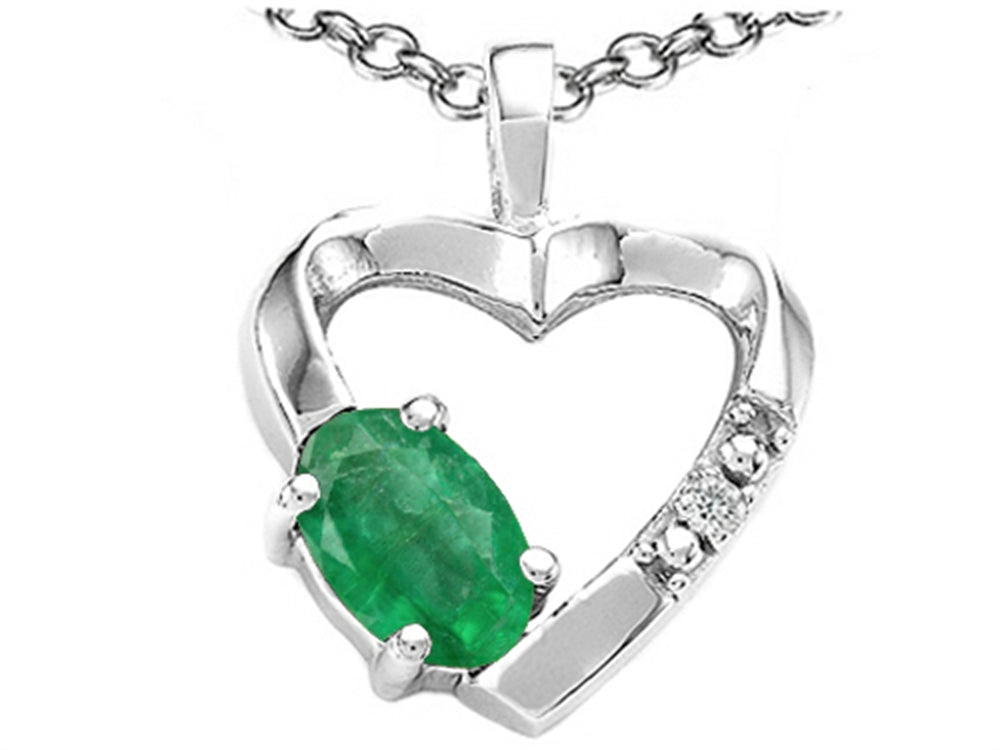 Tommaso Design Oval 6x4 mm Genuine Emerald Heart Pendant Necklace