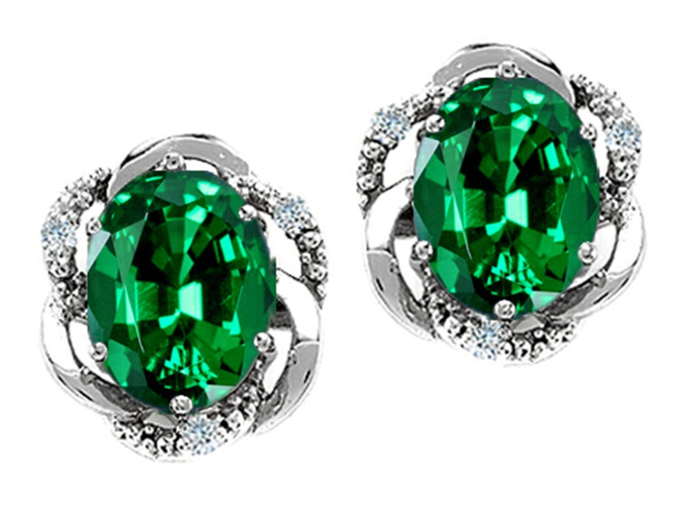 Tommaso Design Oval 8x6mm Simulated Emerald Earrings