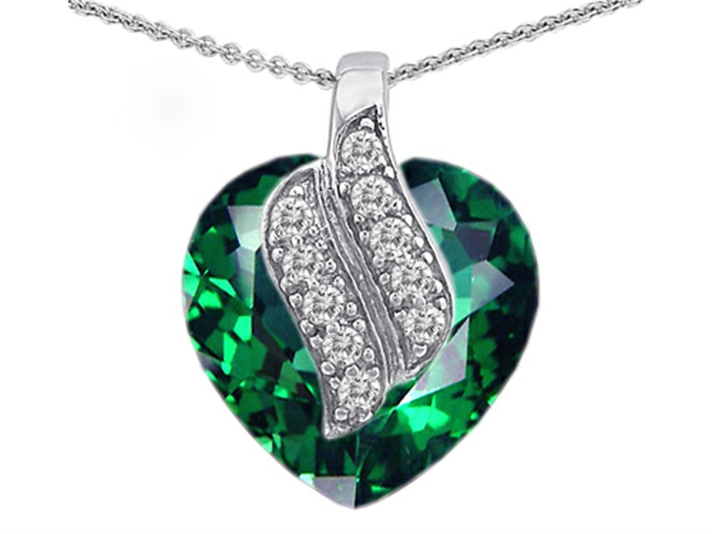 Star K Large 15mm Heart Shaped Simulated Emerald Solul Mate Pendant Necklace