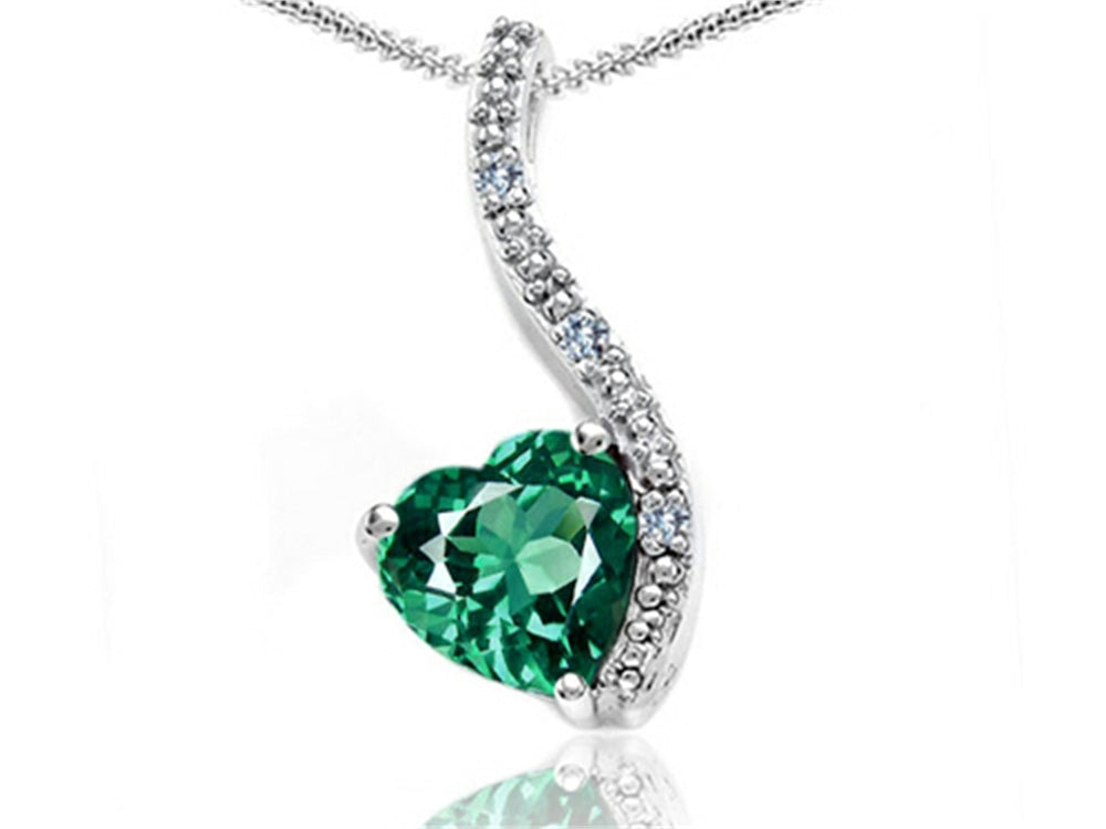 Tommaso Design Heart Shape 6mm Simulated Emerald Pendant Necklace