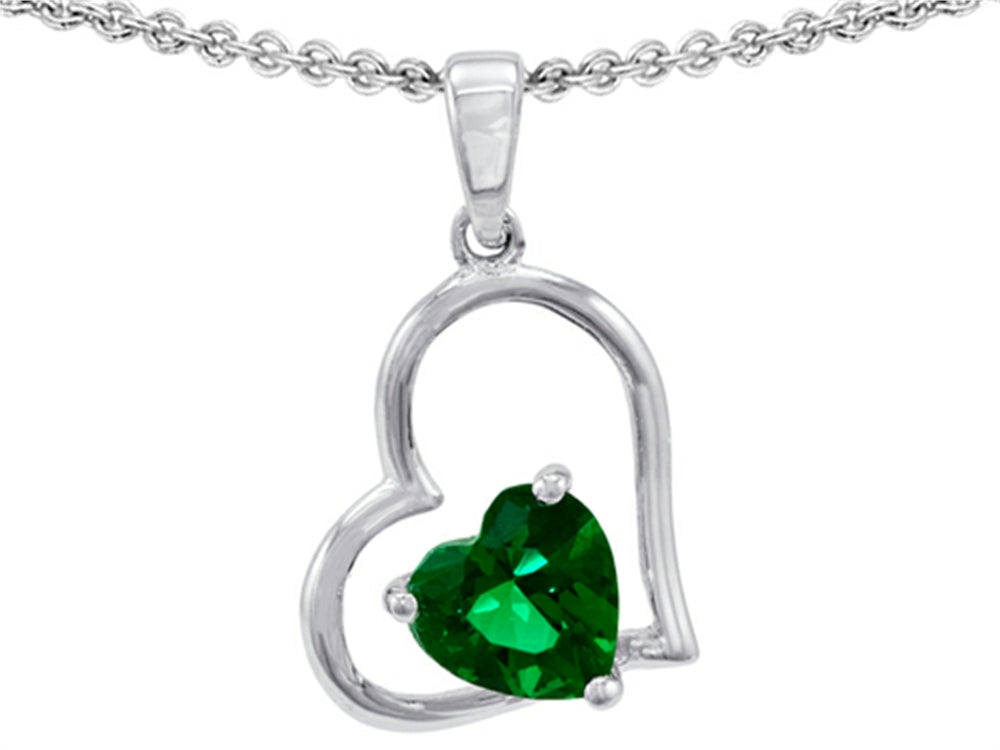 Star K 7mm Heart Shape Simulated Emerald Pendant Necklace