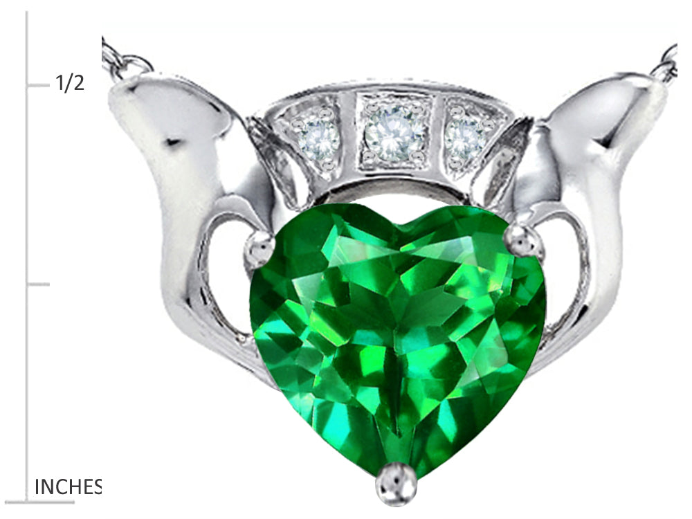 Star K 8mm Heart Claddagh Pendant Necklace With Simulated Emerald