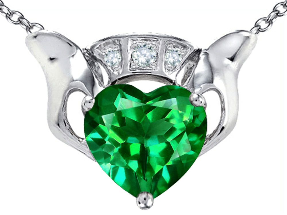 Star K 8mm Heart Claddagh Pendant Necklace With Simulated Emerald