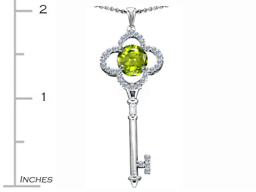 Star K Large Clover Shape Key To My Heart Pendant Necklace with Round 7mm Simulated Peridot and Cubic Zirconia