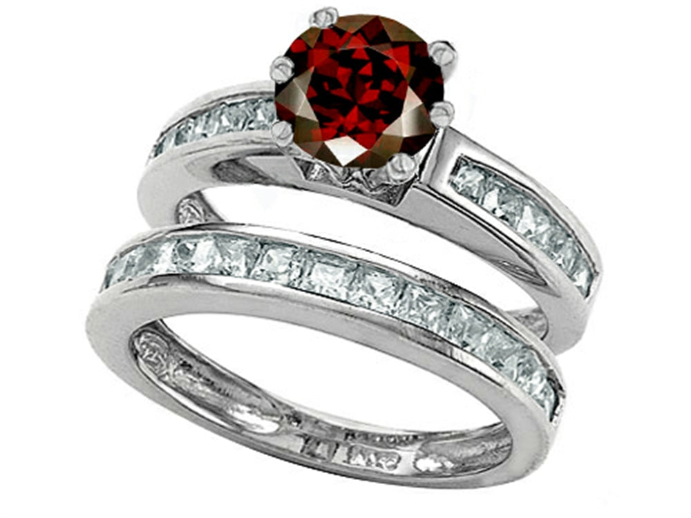 Star K Round Genuine Garnet Wedding Set
