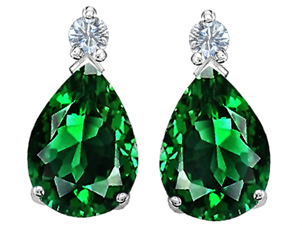 Star K Pear Shape 8x6 mm Simulated Emerald Earrings Studs