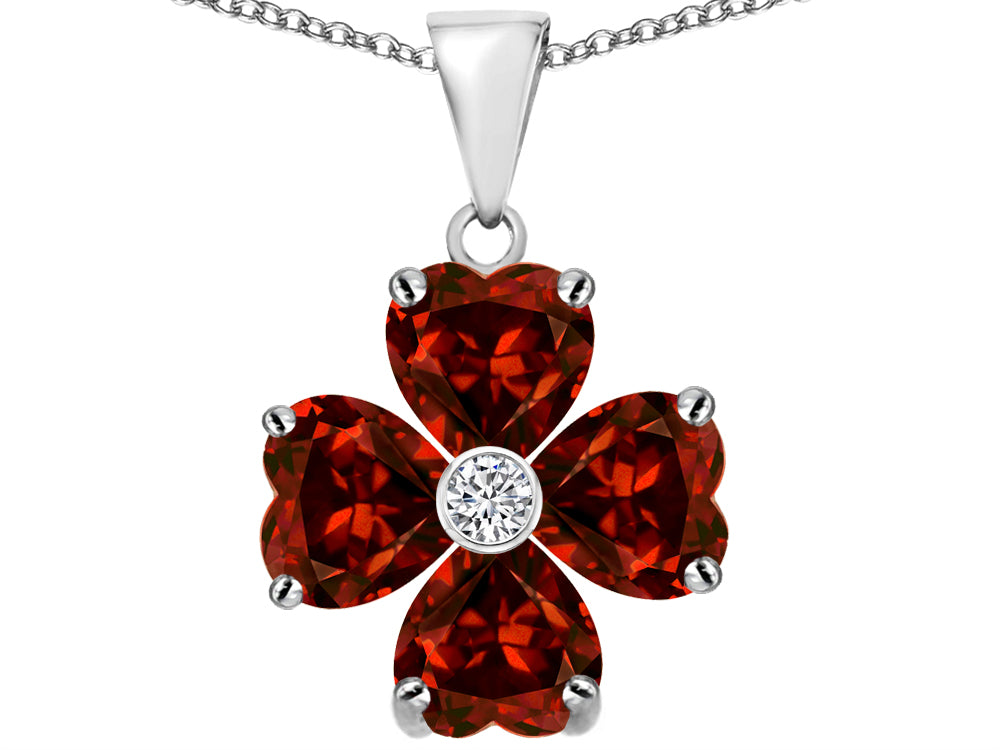 Star K 6mm Heart Shape Simulated Garnet Lucky Clover Pendant Necklace