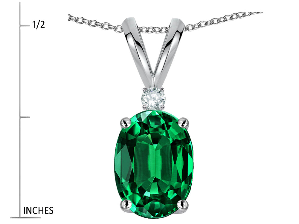 Star K Oval 7x5mm Simulated Emerald Classic Rabbit Ears Pendant Necklace