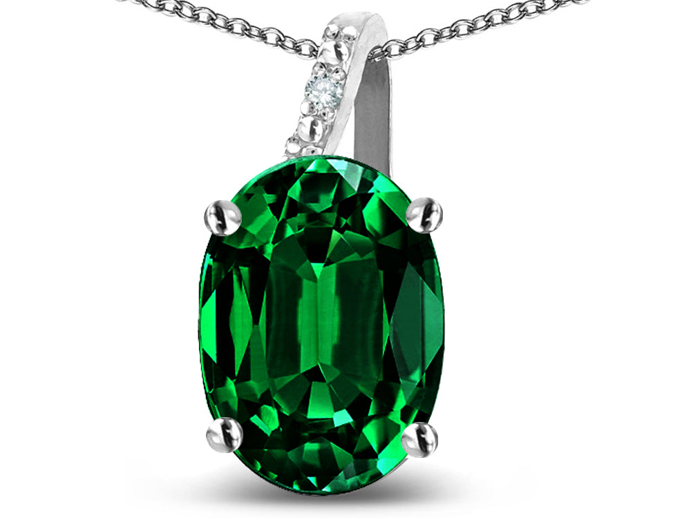 Star K 14k Gold Oval 9x7 Simulated Emerald Journey Pendant Necklace