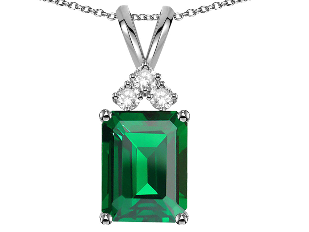 Star K  Emerald Cut 10x8 mm Simulated Emerald Pendant Necklace