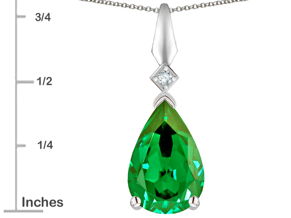 Star K Simulated Emerald Drop Pear Shaped Pendant Necklace