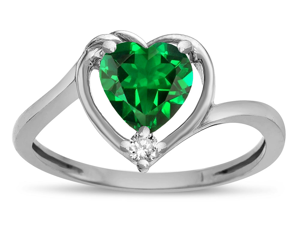 Star K  Simulated Emerald Heart Bypass Love Knot Promise Ring