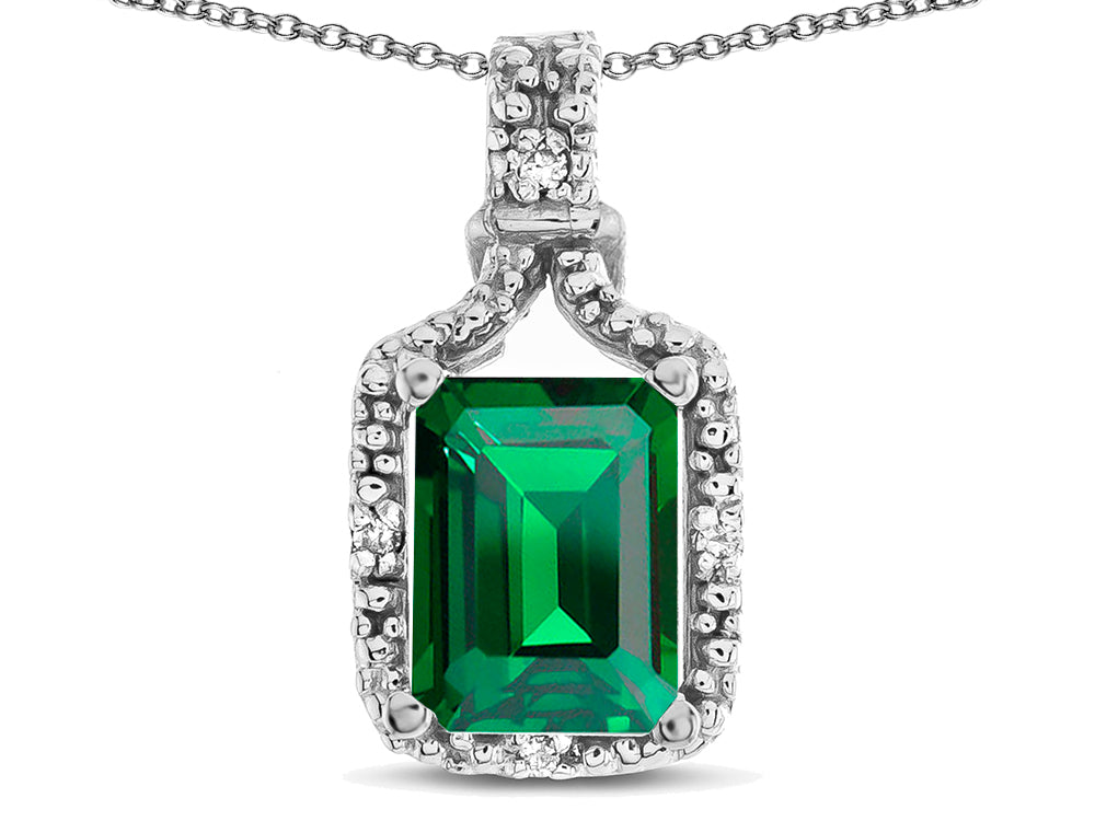 Star K Antique Vintage Look Emerald Cut 8x6 Simulated Emerald Octagon Pendant