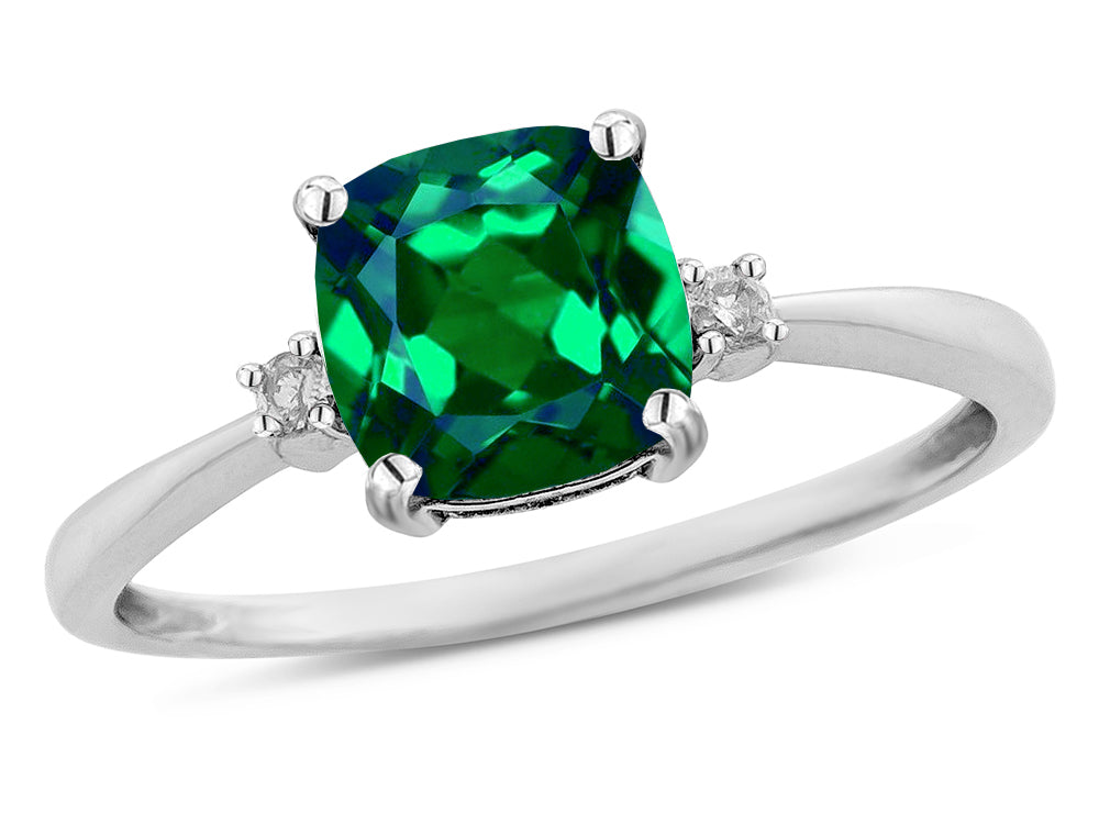 Star K 7mm Cushion-Cut Simulated Emerald Classic three 3 stone Engagement Promise Ring