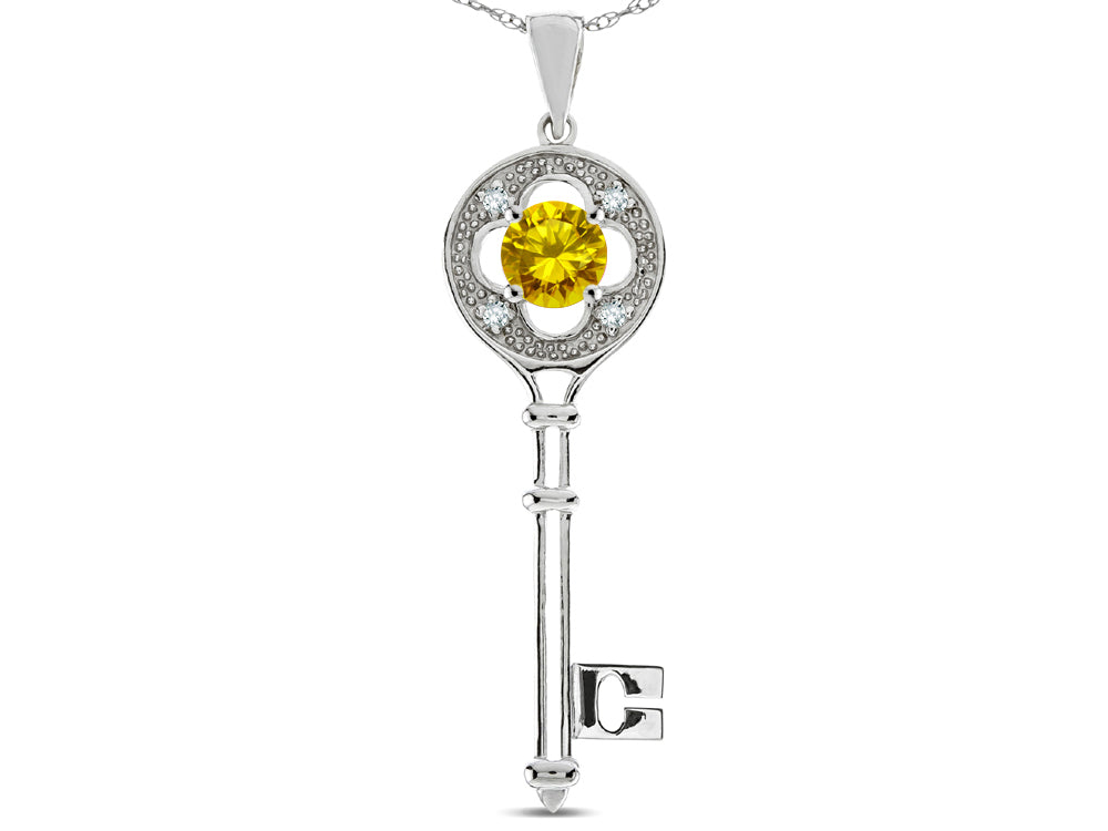 Star K  Key to my Heart Clover Key Pendant Necklace with Round Genuine Citrine