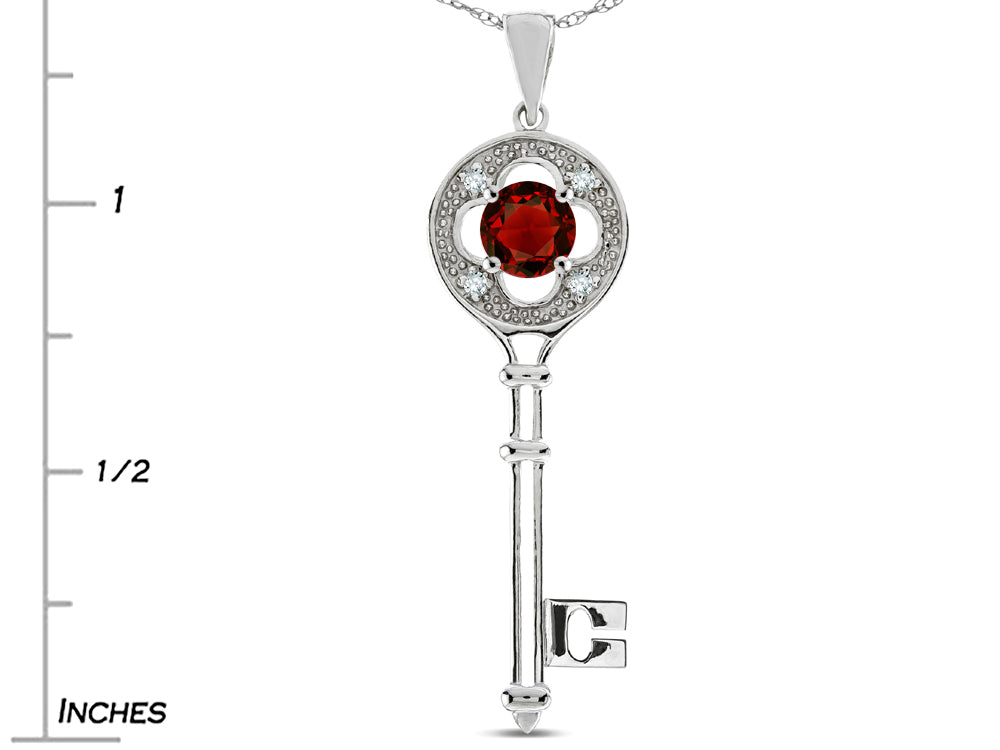 Star K  Key to my Heart Clover Key Pendant Necklace with Round Genuine Garnet