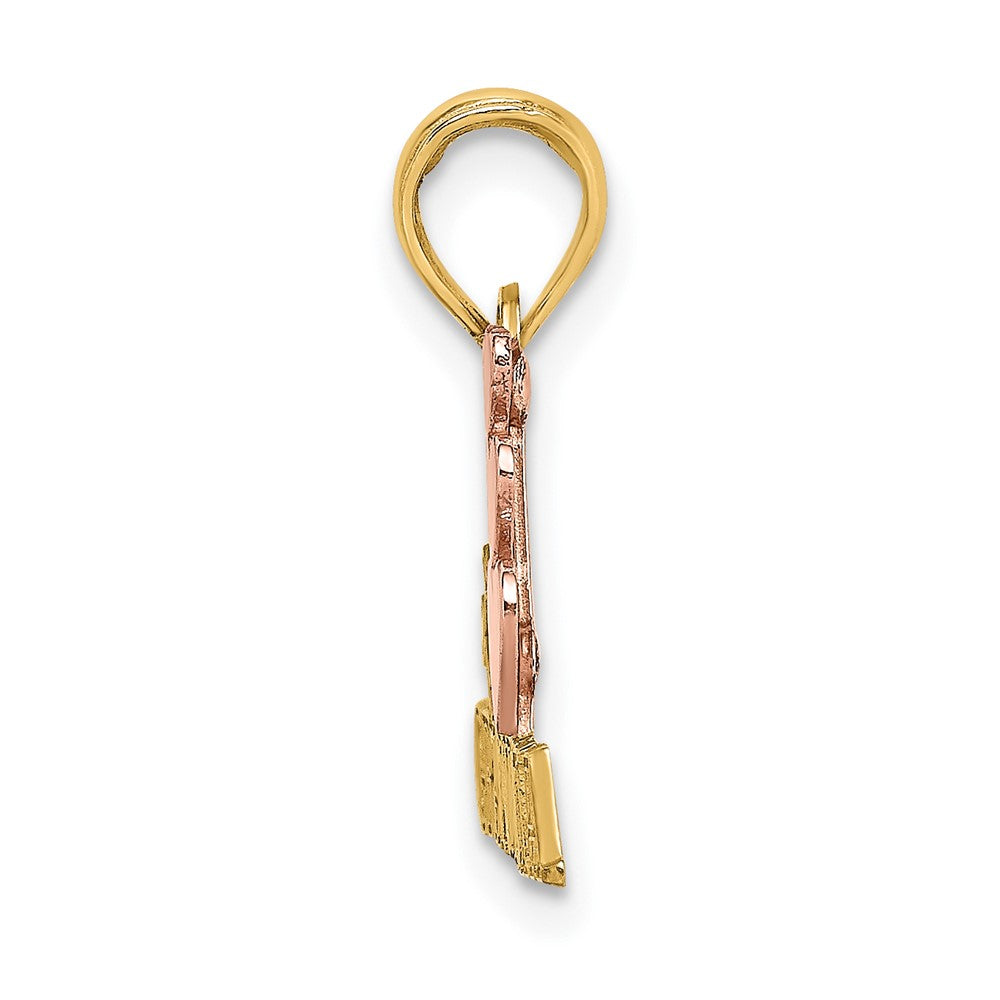 FJC Finejewelers 10 kt Two Tone Gold Two-Tone #1 GRANDMA with Three Hearts Charm 16 x 20 mm
