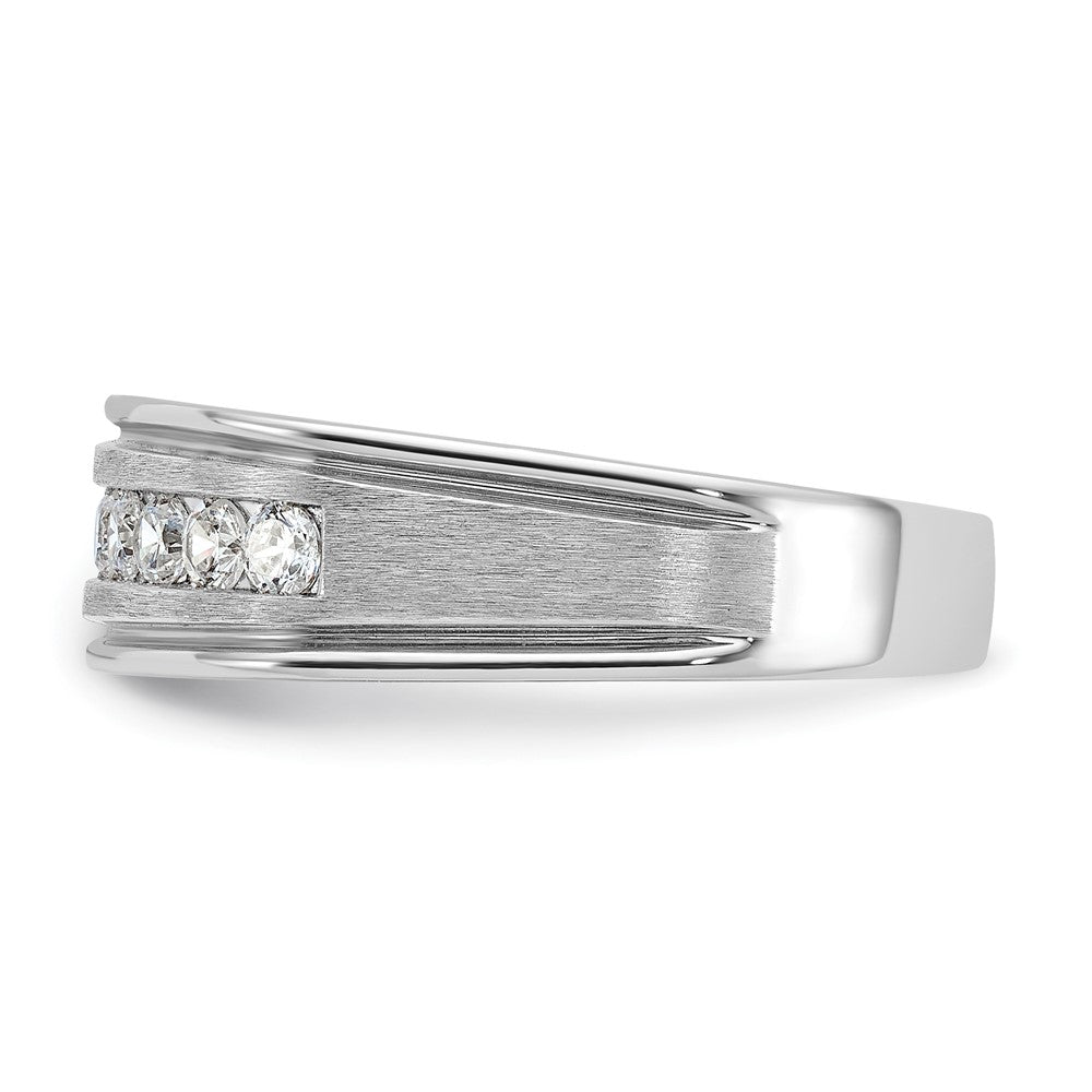 FJC Finejewelers 14 kt White Gold Men's Polished Brushed Grooved Lab Grown Diamonds Ring 7 mm