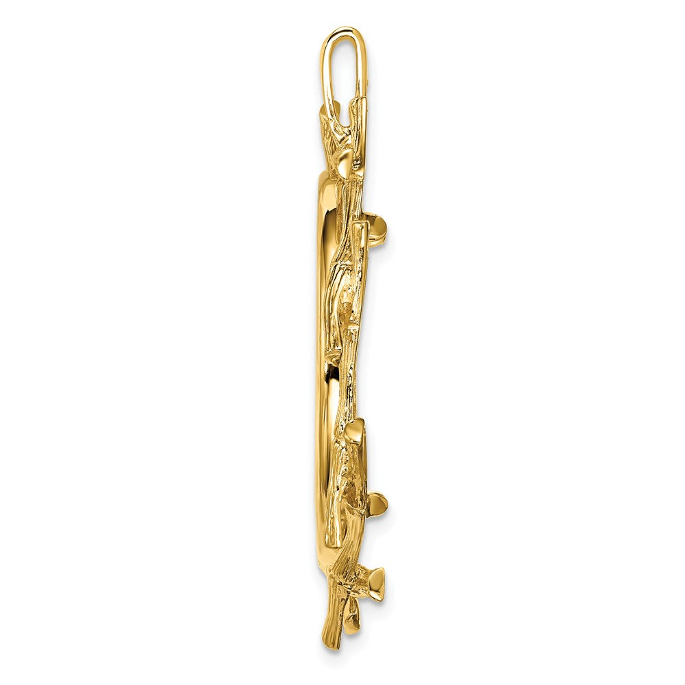 FJC Finejewelers 14 kt Yellow Gold and Textured Overlap Bamboo 27mm Prong Coin Bezel Pendant