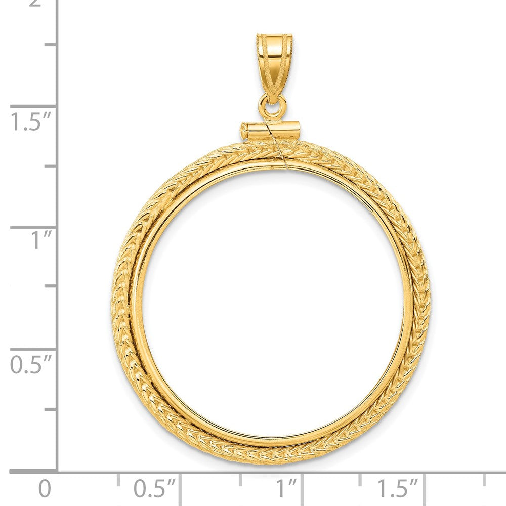 FJC Finejewelers 14 kt Yellow Gold Foxtail Chain 30.0mm x 3.00mm Screw Top Coin Bezel Pendant