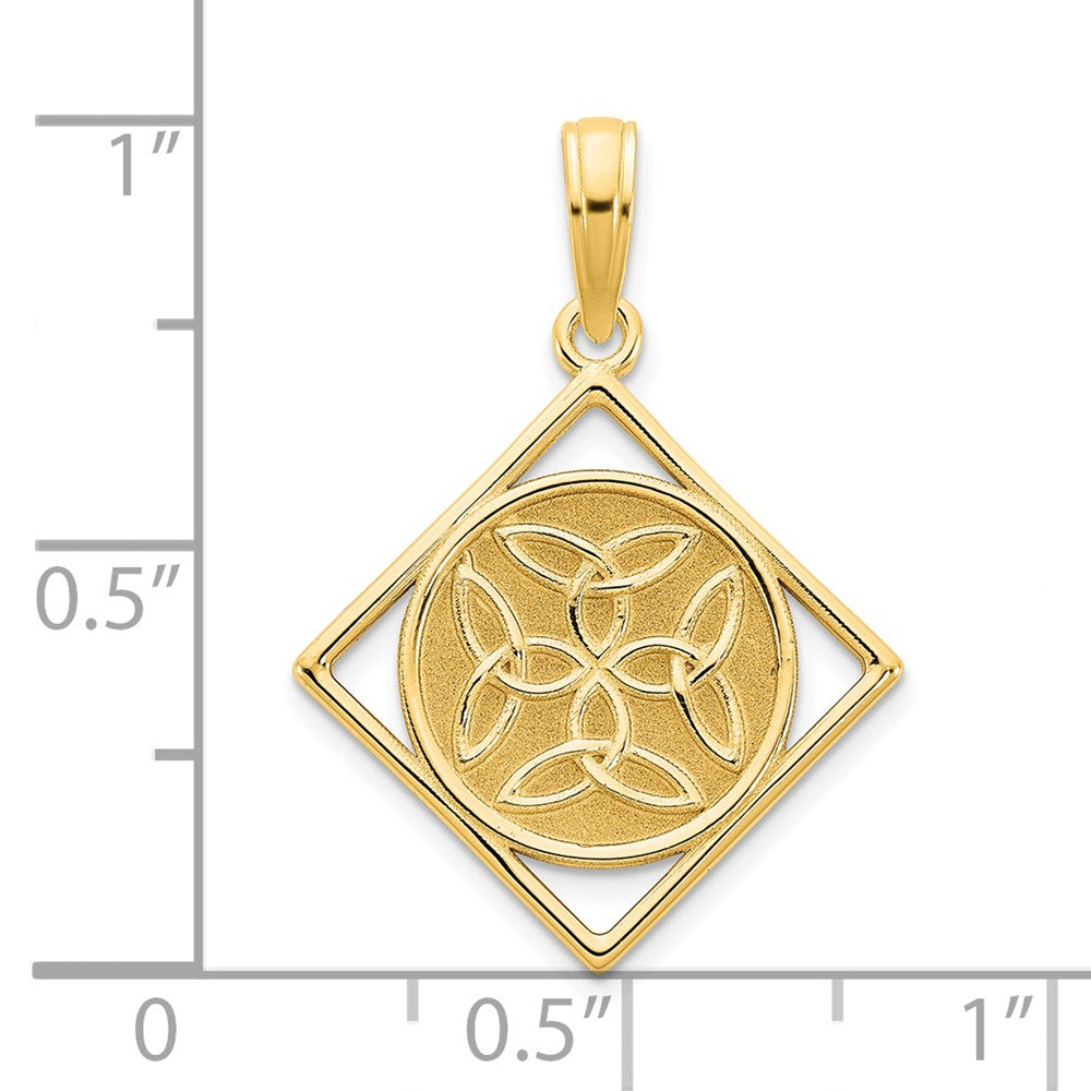 FJC Finejewelers 14 kt Yellow Gold Fancy Celtic Knot Charm 20 x 18 mm