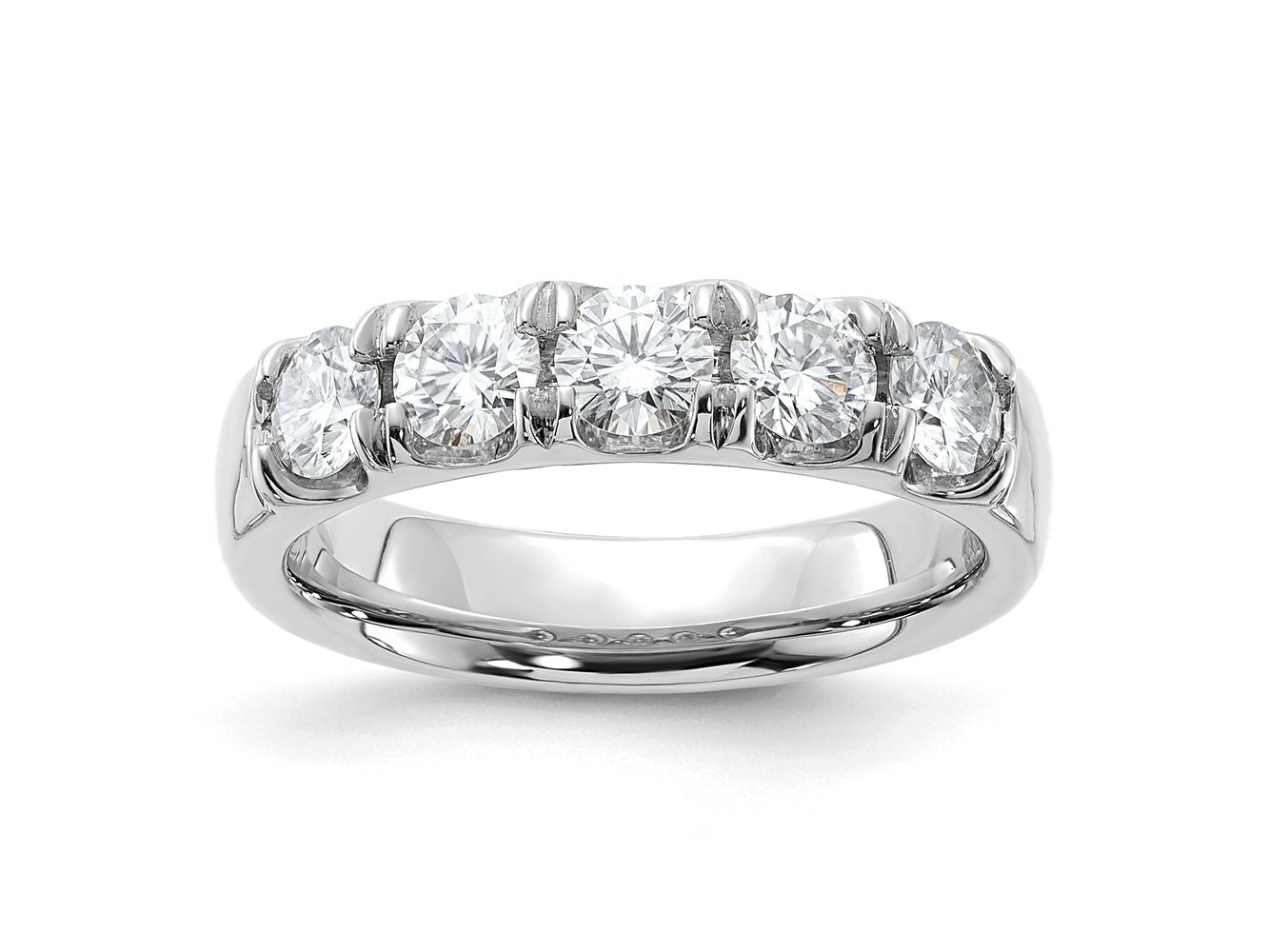 FJC Finejewelers 14 kt White Gold 1ct. 5 Stone G H I True Light Moissanite Band 4 mm