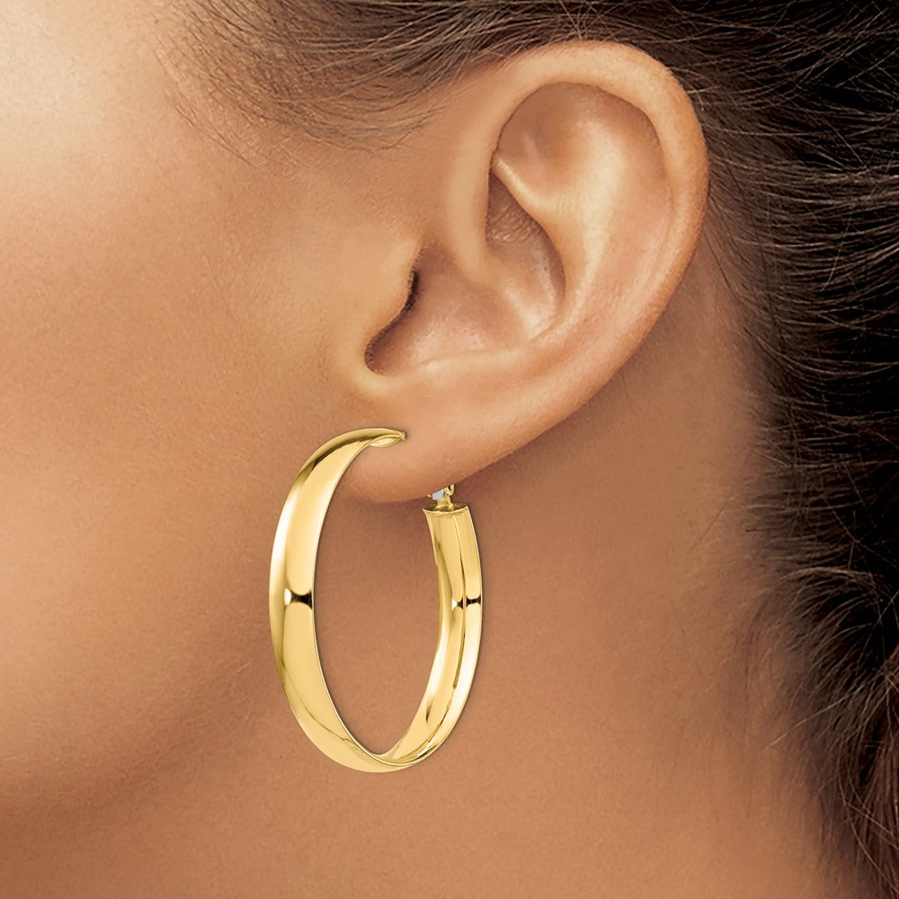 FJC Finejewelers 14 kt Yellow Gold 6mm High Polished Omega Back Hoop Earrings 39 mm x 37 mm