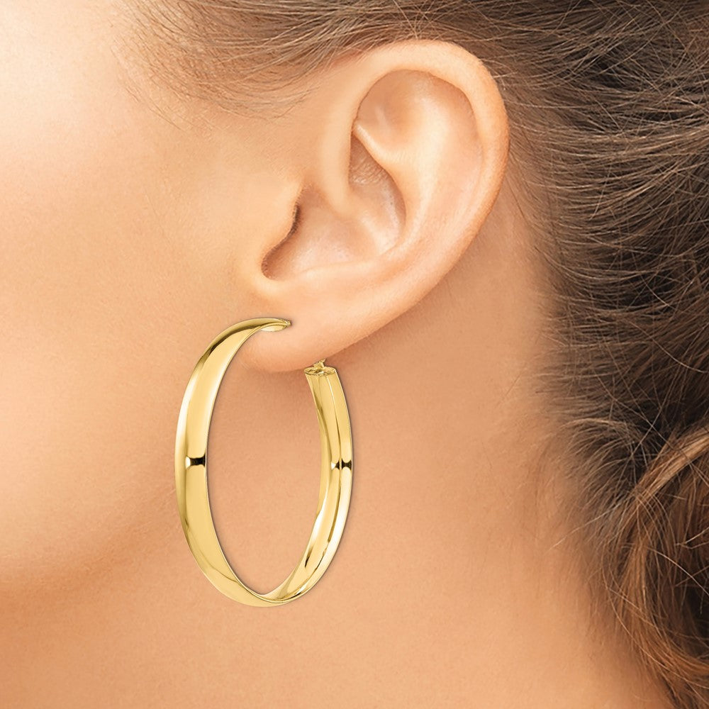 FJC Finejewelers 14 kt Yellow Gold 6mm High Polished Omega Back Hoop Earrings 46 mm x 45 mm