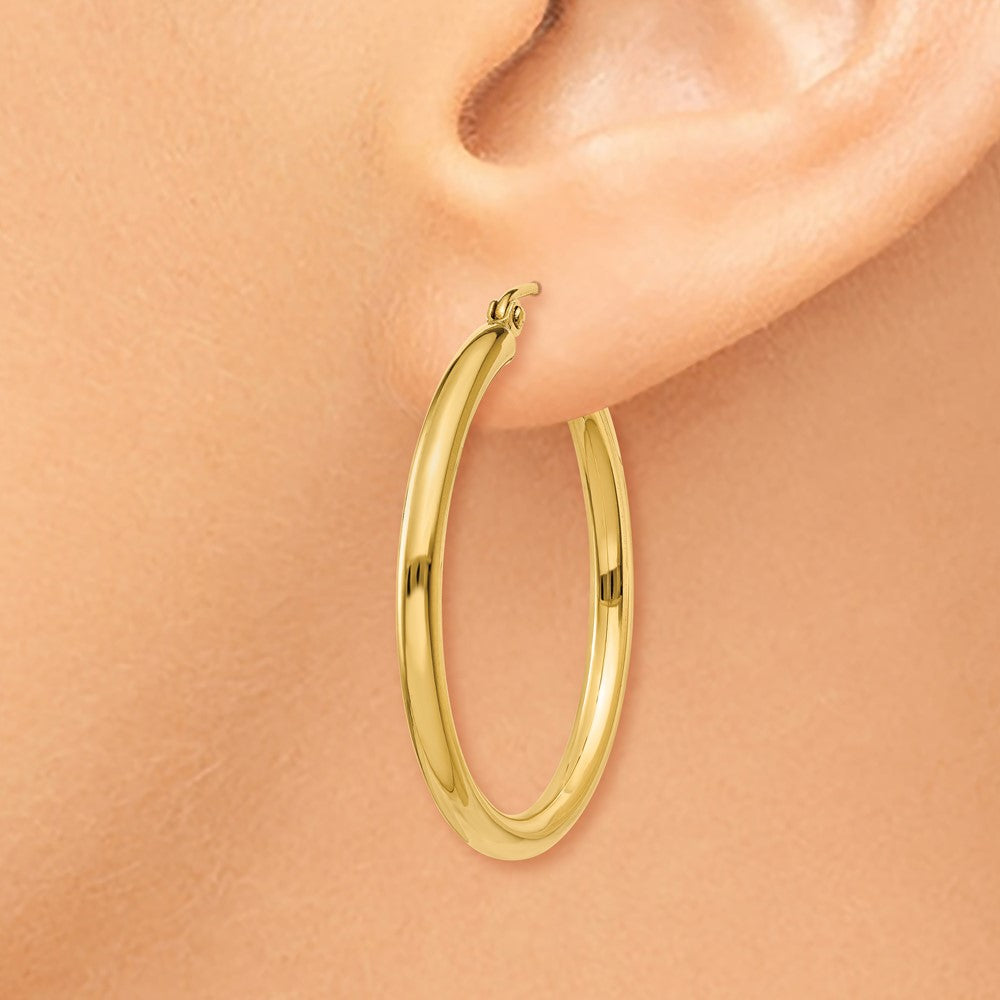 FJC Finejewelers 14 kt Yellow Gold Polished 2.5mm Lightweight Tube Hoop Earrings