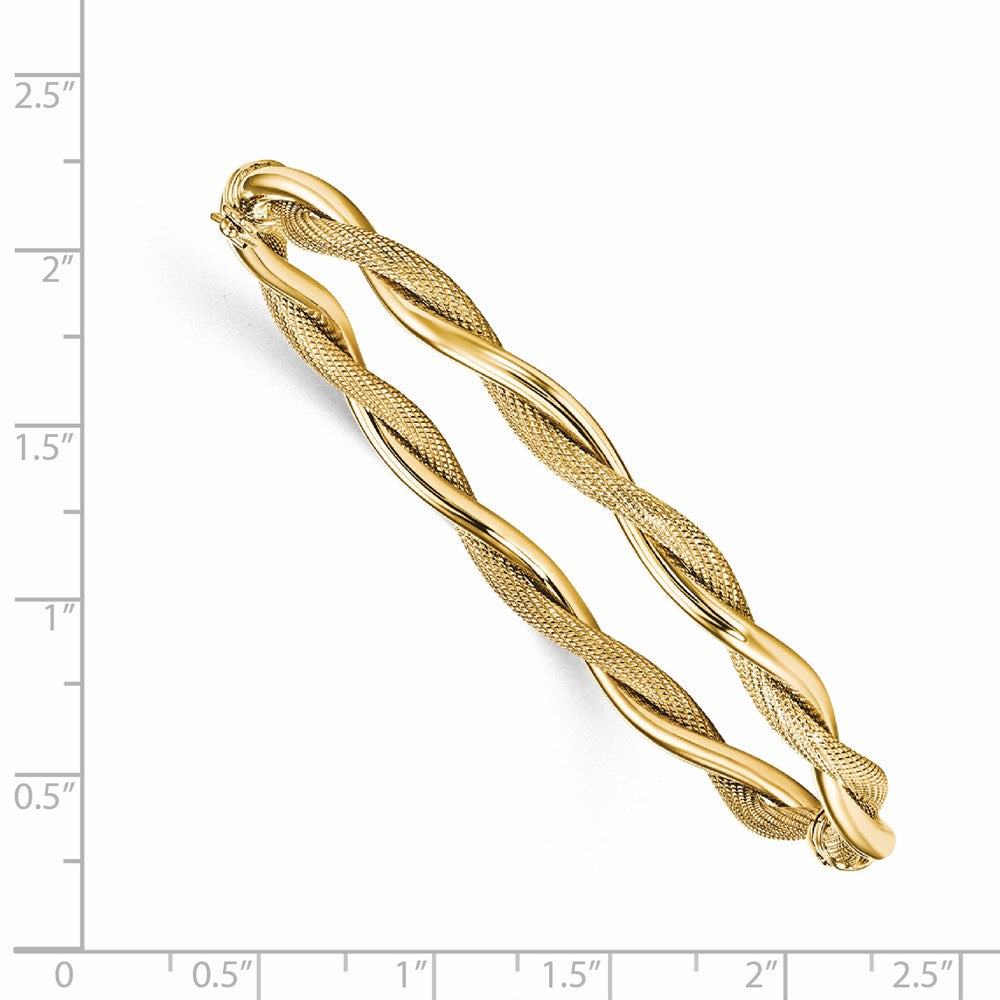 FJC Finejewelers 14 kt Yellow Gold Polished and Textured Twist Bangle 5 mm