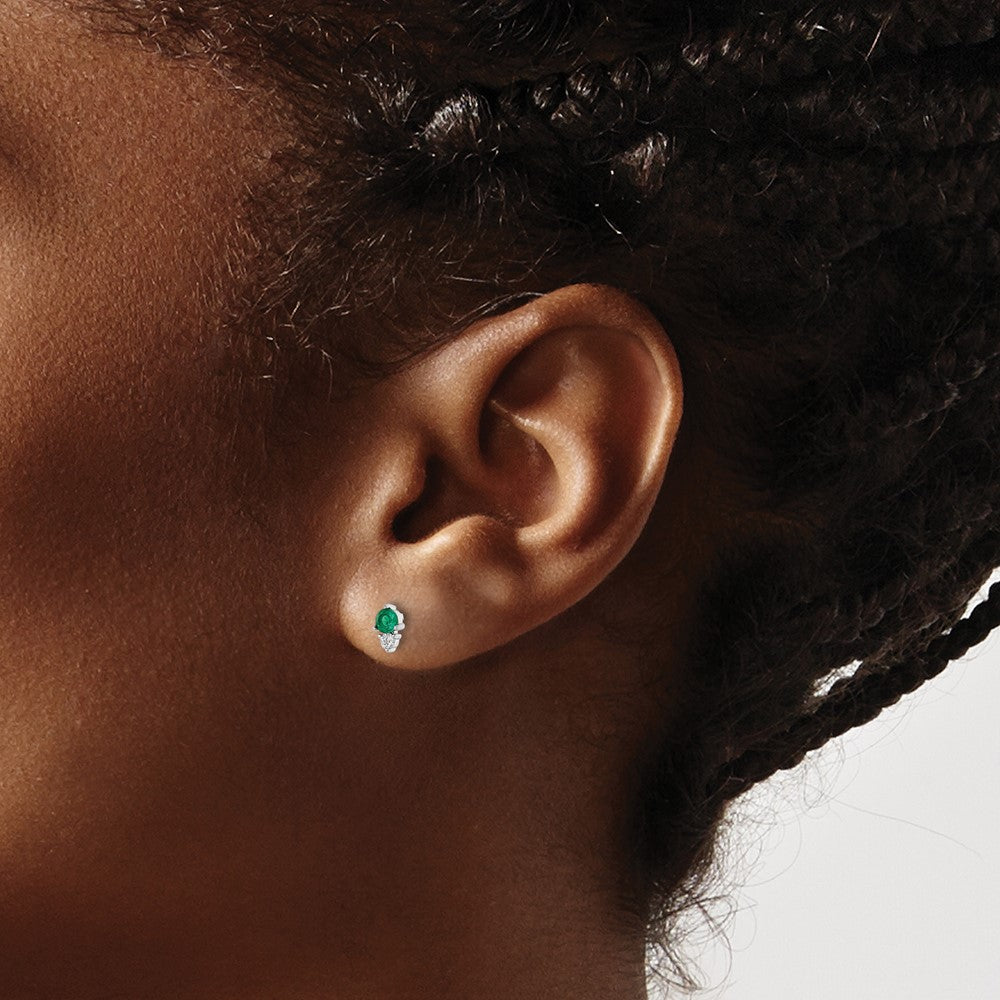 FJC Finejewelers 925 Sterling Silver Button Polished Green and White CZ Post Earrings 6 mm x 3 mm