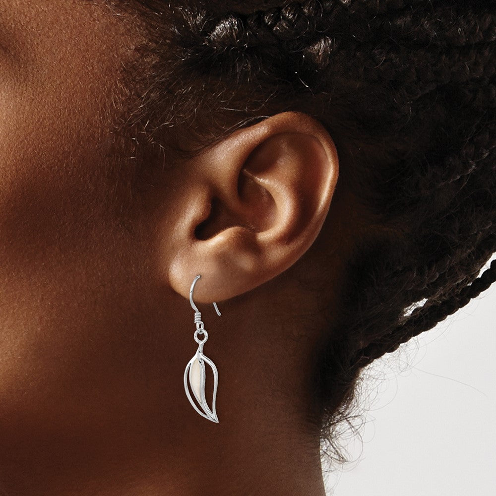 FJC Finejewelers 925 Sterling Silver Dangle  Polished MOP Leaf Shepherds Hook Earrings 35 x 8 mm