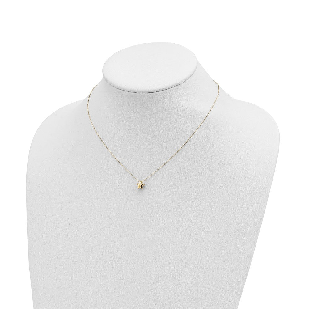 FJC Finejewelers 14 kt Yellow Gold Polished Puffed Star Necklace 16.5 Inches x 8 mm