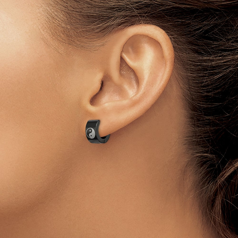 FJC Finejewelers Stainless Steel Polished Black IP 7mm Hinged Hoop with Yin Yang Earrings 12 mm x 14 mm