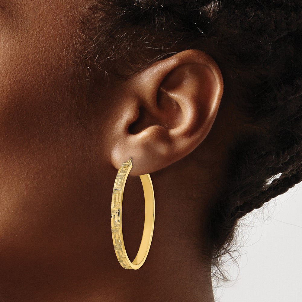 FJC Finejewelers 14 kt Yellow Gold Polished and Satin Greek Pattern Hoop Earrings 46 x 44 mm