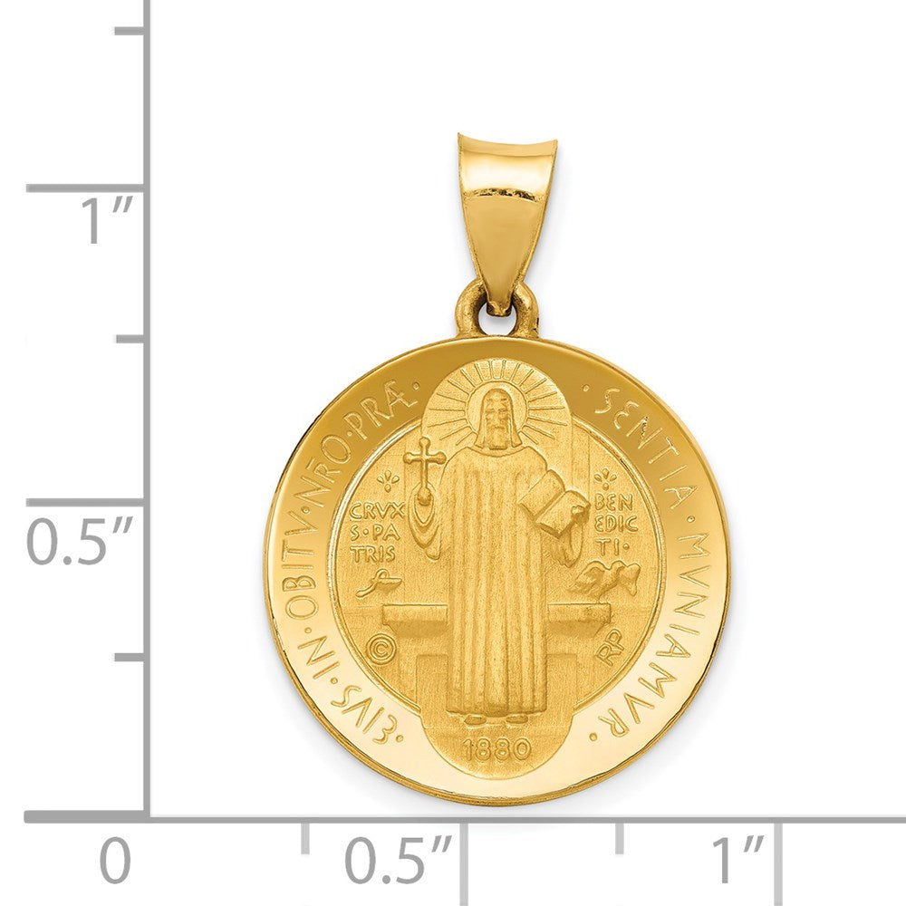 FJC Finejewelers 14 kt Yellow Gold Polished and Satin St Benedict Hollow Medal Charm 27 x 19 mm