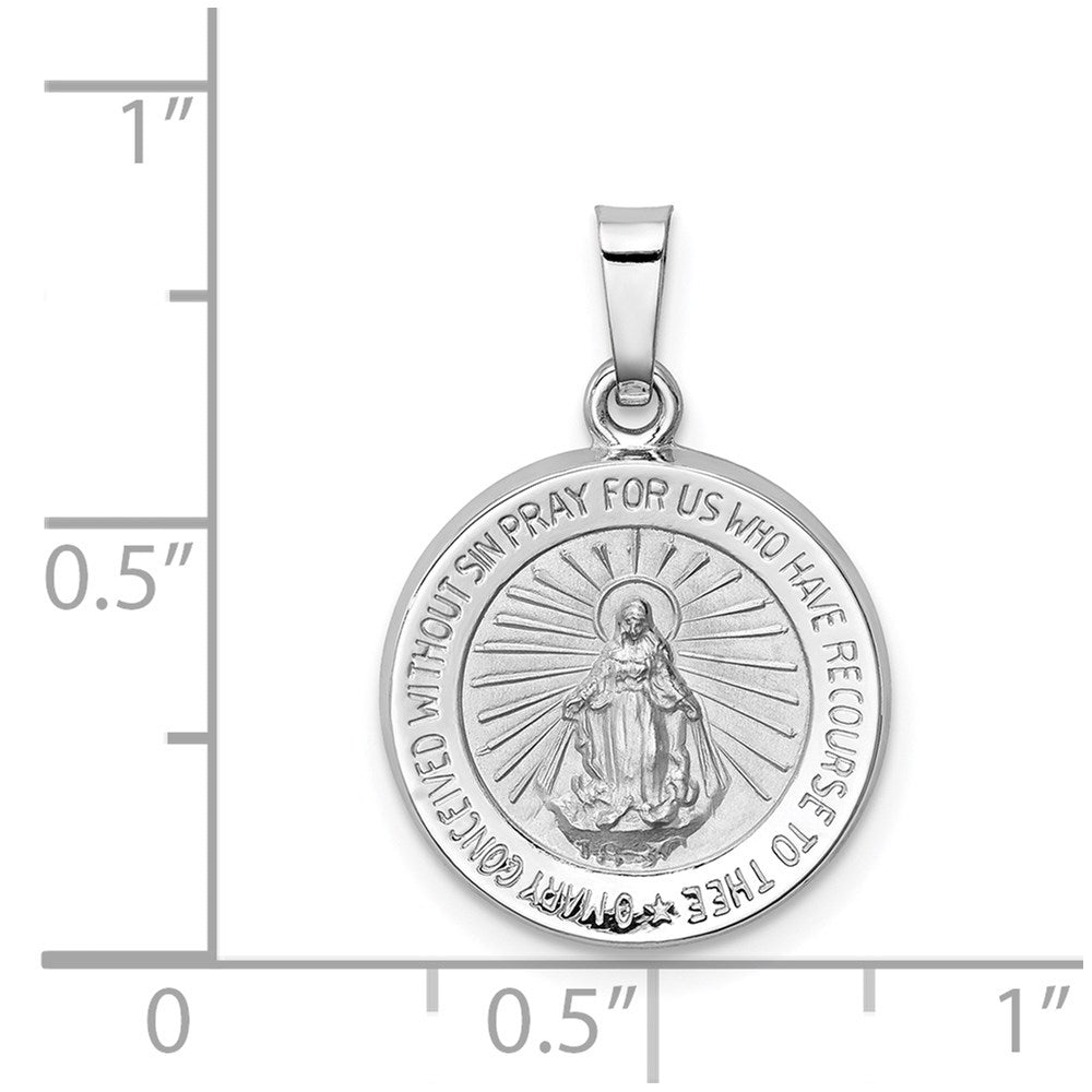 FJC Finejewelers 14 kt White Gold Polished Satin Miraculous Medal Hollow Charm 22 mm x 15 mm