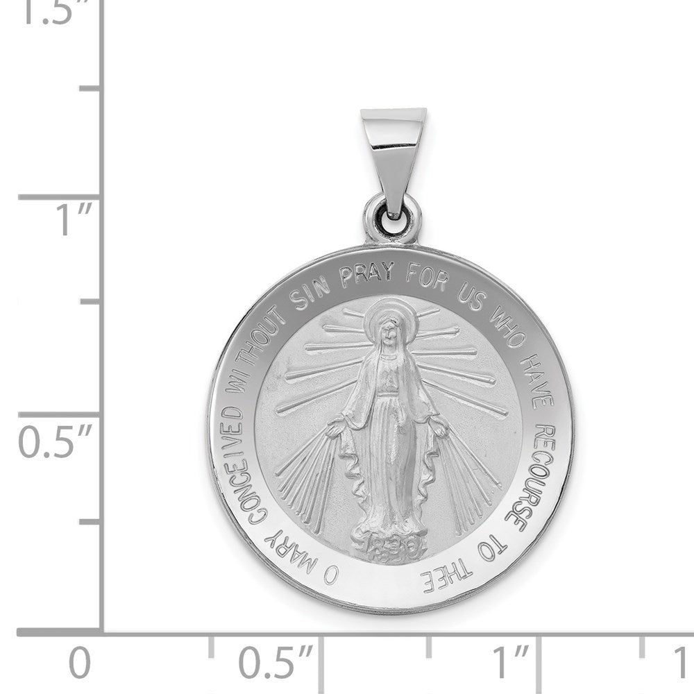 FJC Finejewelers 14 kt White Gold Polished Satin Miraculous Medal Hollow Charm 30 mm x 22 mm
