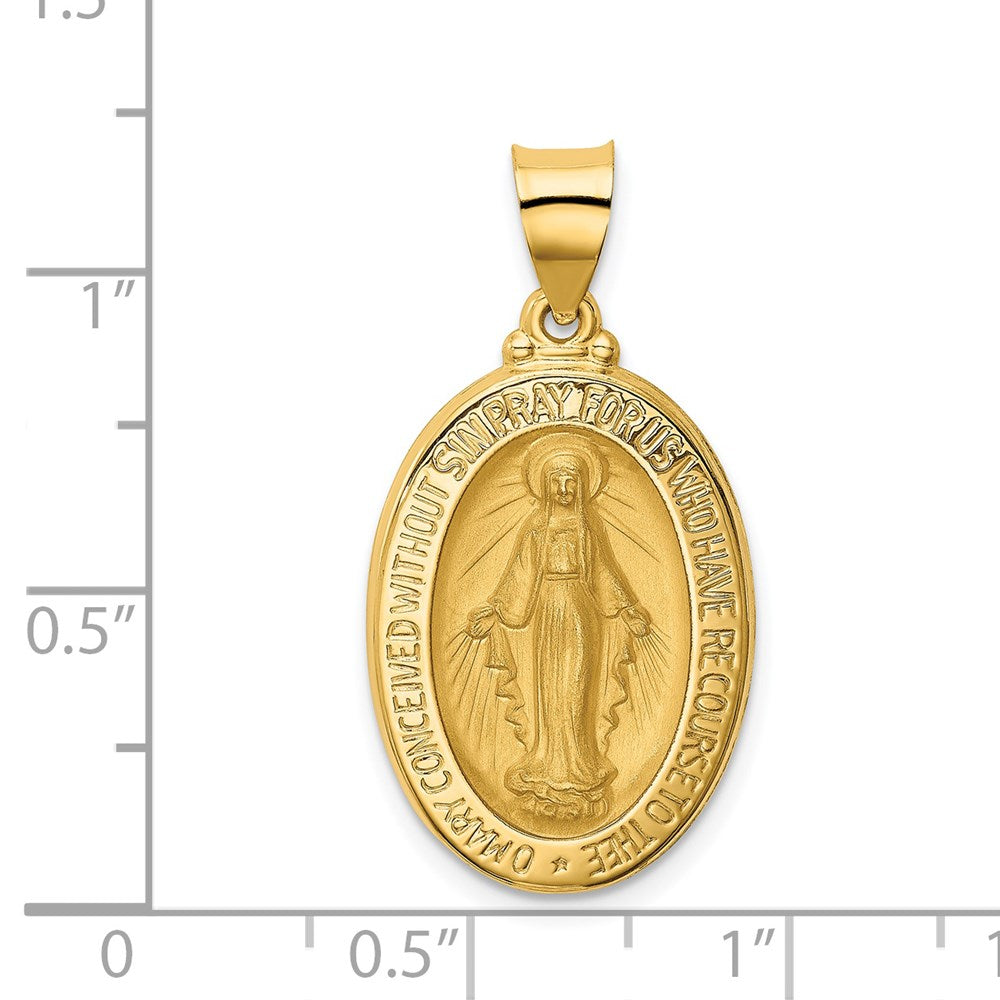 FJC Finejewelers 14 kt Yellow Gold Polished and Satin Miraculous Medal Hollow Charm 30 x 15 mm