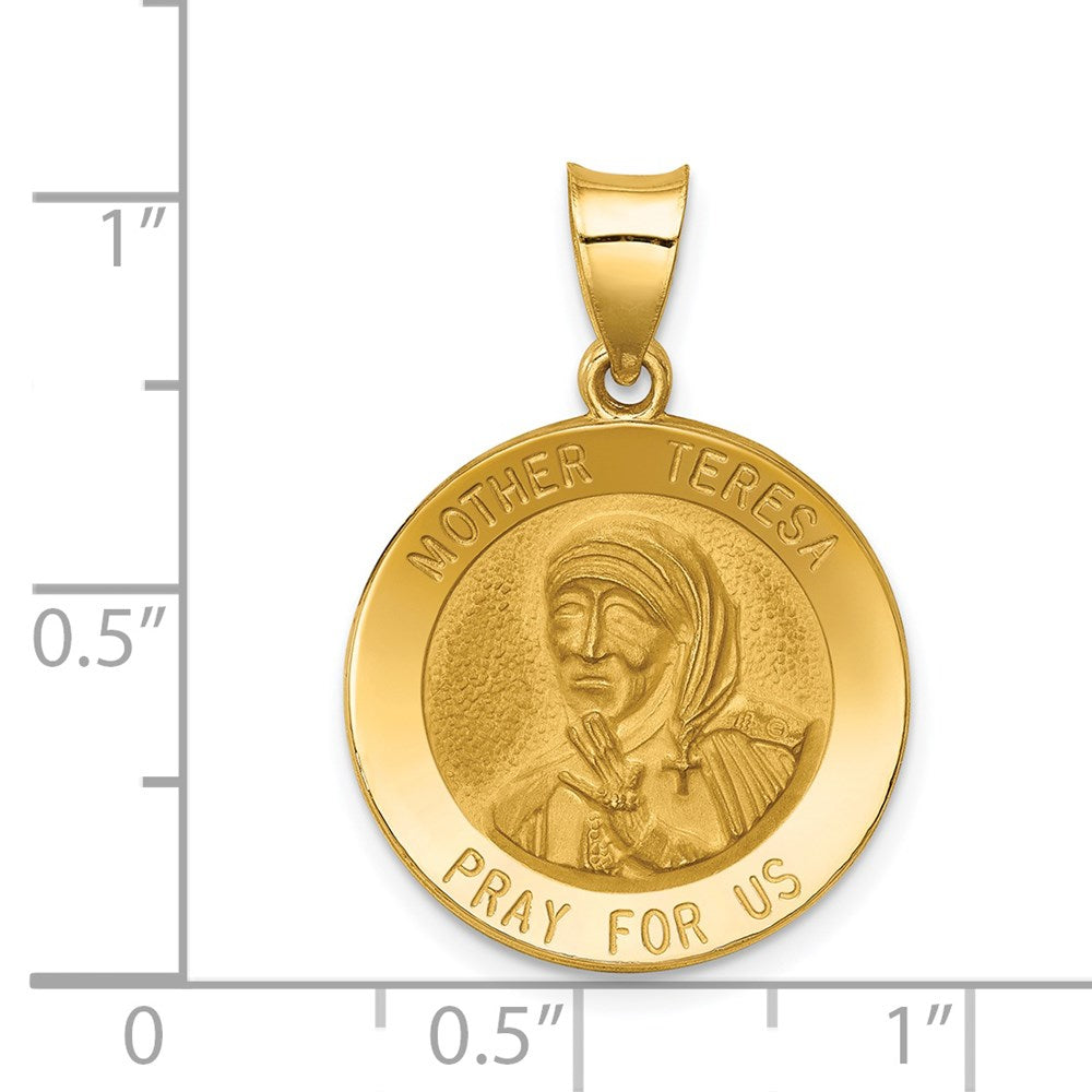 FJC Finejewelers 14 kt Yellow Gold Polished and Satin Mother Teresa Medal Hollow Charm 21 x 19 mm