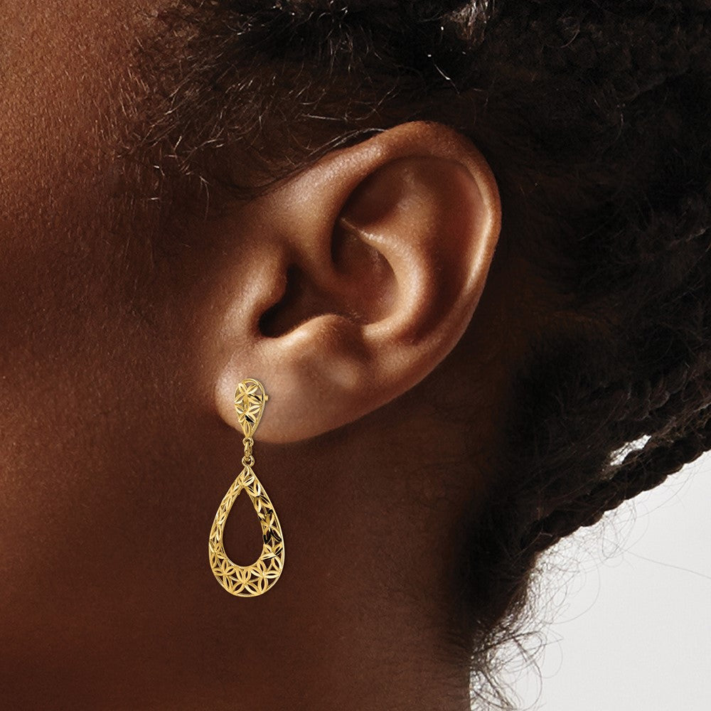 FJC Finejewelers 14 kt Yellow Gold Bright Cut Dangle Post Earrings 31 x 11 mm