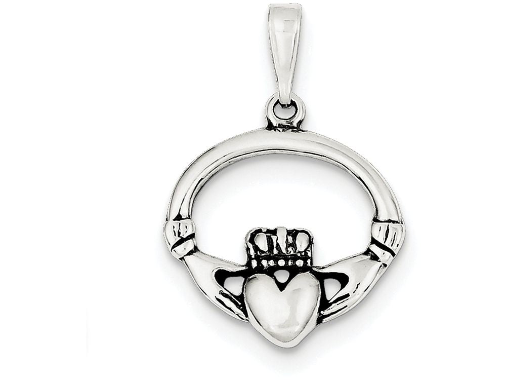 FJC Finejewelers Sterling Silver Antiqued Claddagh Pendant Necklace - Chain Included
