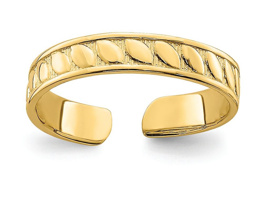 FJC Finejewelers 14k Yellow Gold Adjustable Leaf Engraved Design Polished Toe Ring