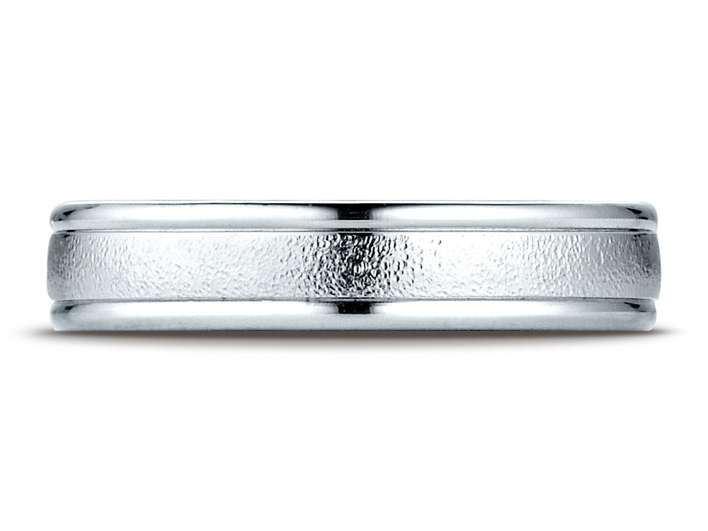 Benchmark 18k Gold 4mm Comfort-fit Wired-finished High Polished Round Edge Carved Design Wedding Band Ring
